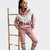 Virginia | Conjunto de Pantalones y Camiseta con Capucha