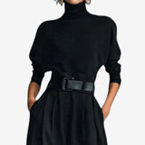 Dora | Mono de Cuello Alto