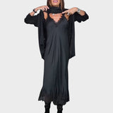 Vega | Conjunto de Jersey y Vestido de Estilo Lencería