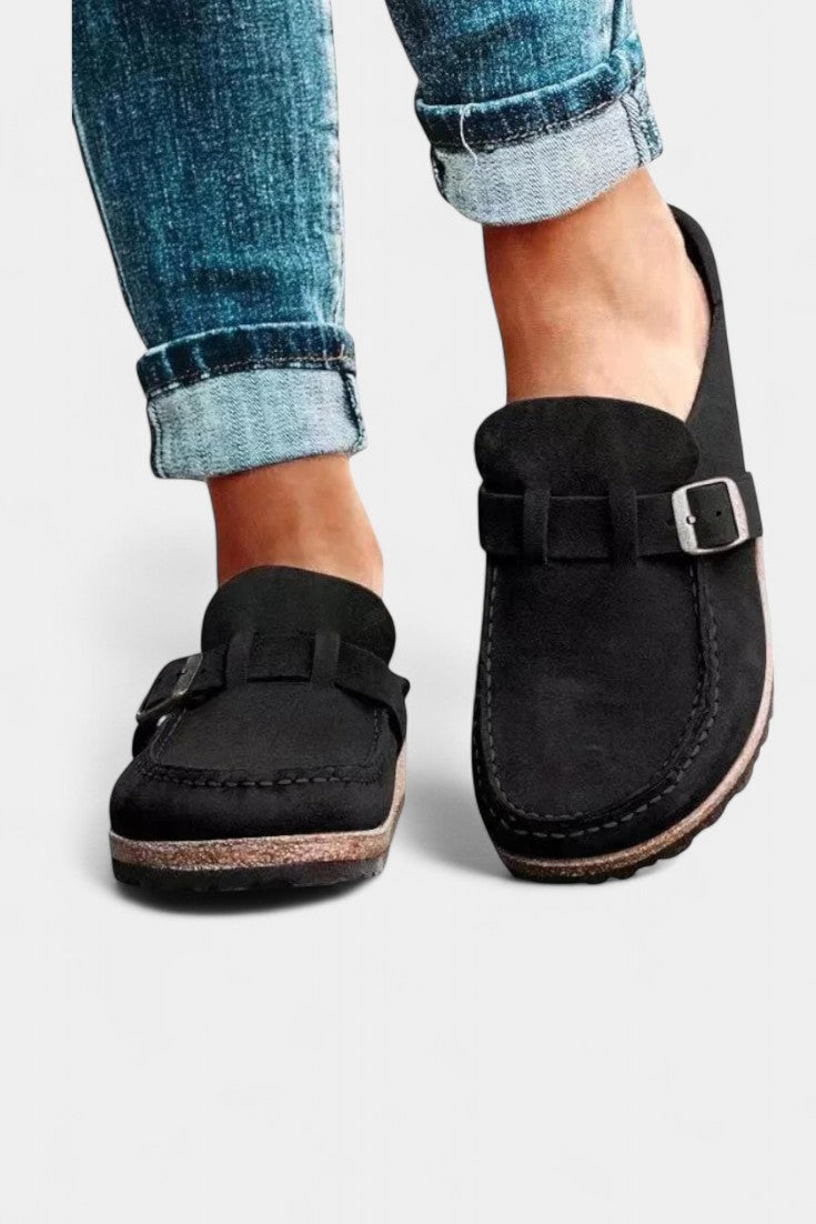 Elora | Zuecos Clásicos de Ante